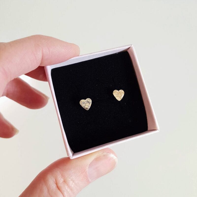 baby heart studs mooki