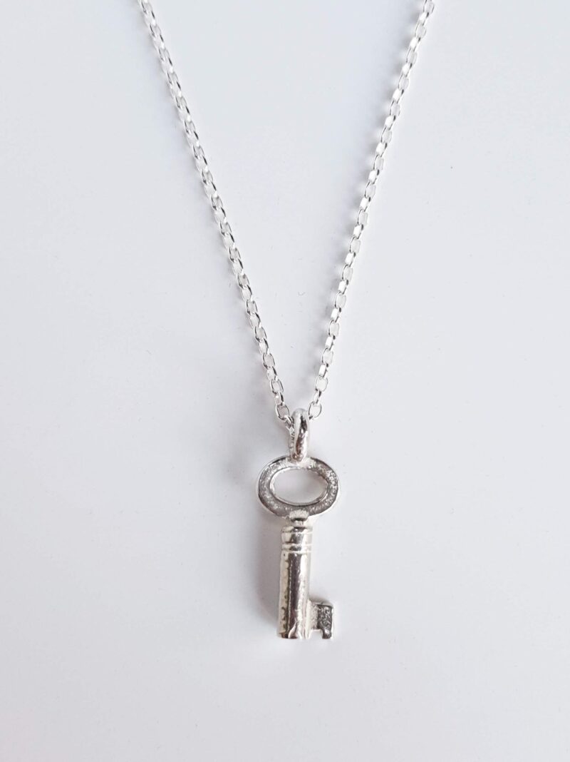 KEY-OF-LIFE-MOOKI-BELCHER-PENDANT-NECKLACE-06