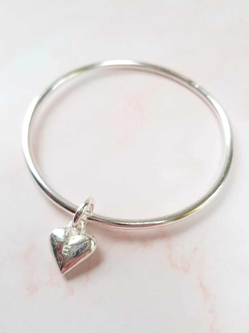 maxi heart charm bangle