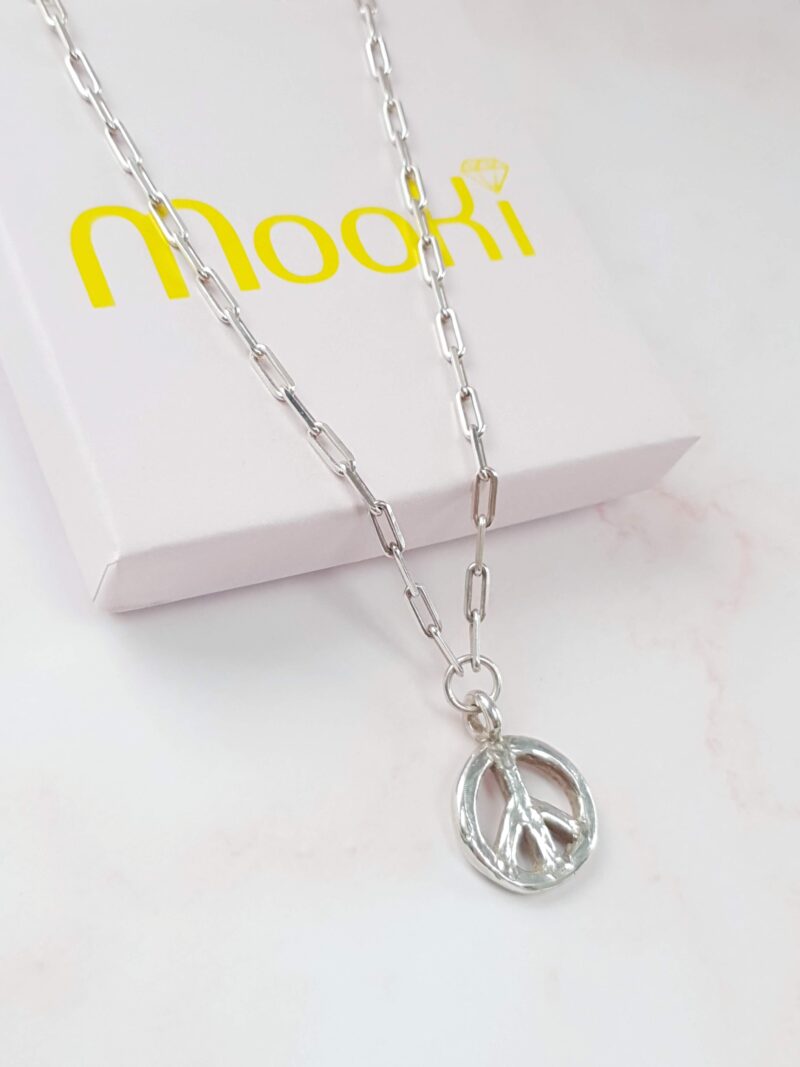 mooki maxi paperclip peace necklace