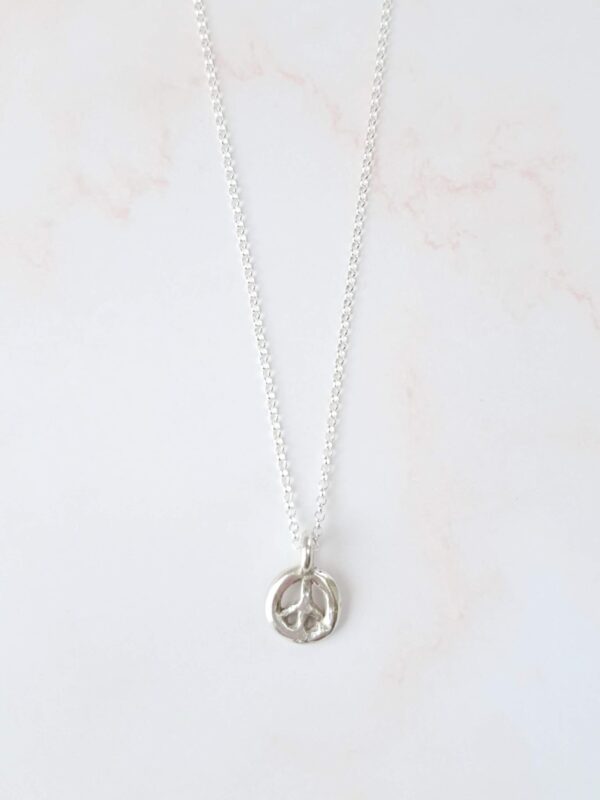 mooki baby peace silver necklace belcher
