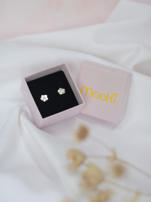 bloom studs earrings jewellery mooki collection wonky flowers silver handcrafted
