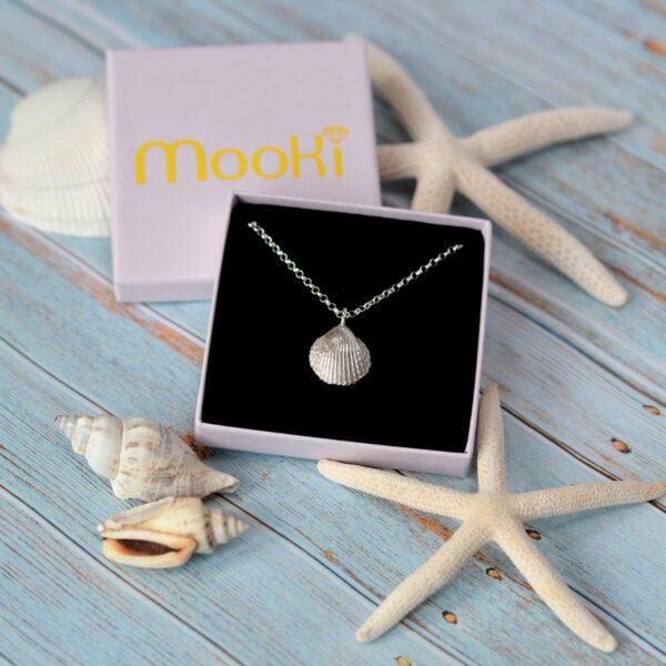 maxi shell necklace pendant belcher chain mooki jewellery waltham grimsby jewellers handcrafted silver cleethorpes beach