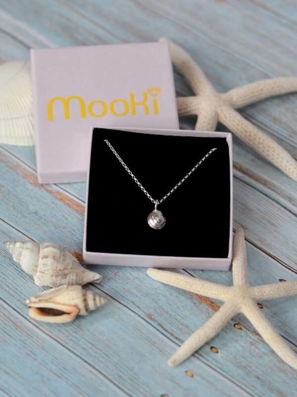 baby shell trio necklace pendant belcher chain mooki jewellery waltham grimsby jewellers handcrafted silver cleethorpes beach