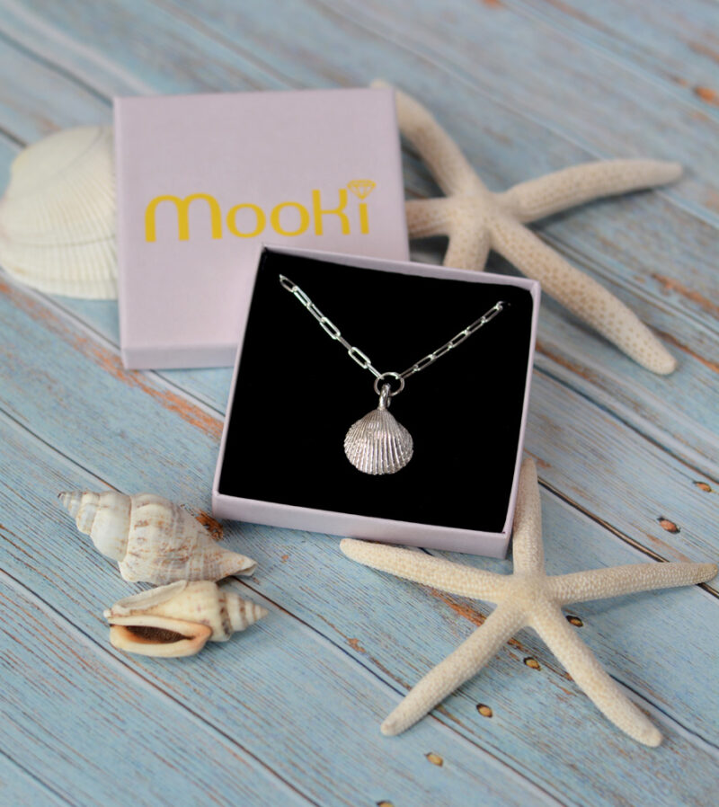 maxi shell trace necklace pendant paperclip chain mooki jewellery waltham grimsby jewellers handcrafted silver cleethorpes beach