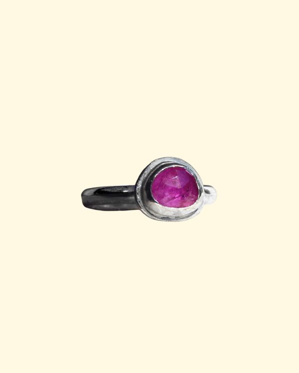 pink sapphire ring ooak one of a kind unique gemstone handmade mooki jewellery