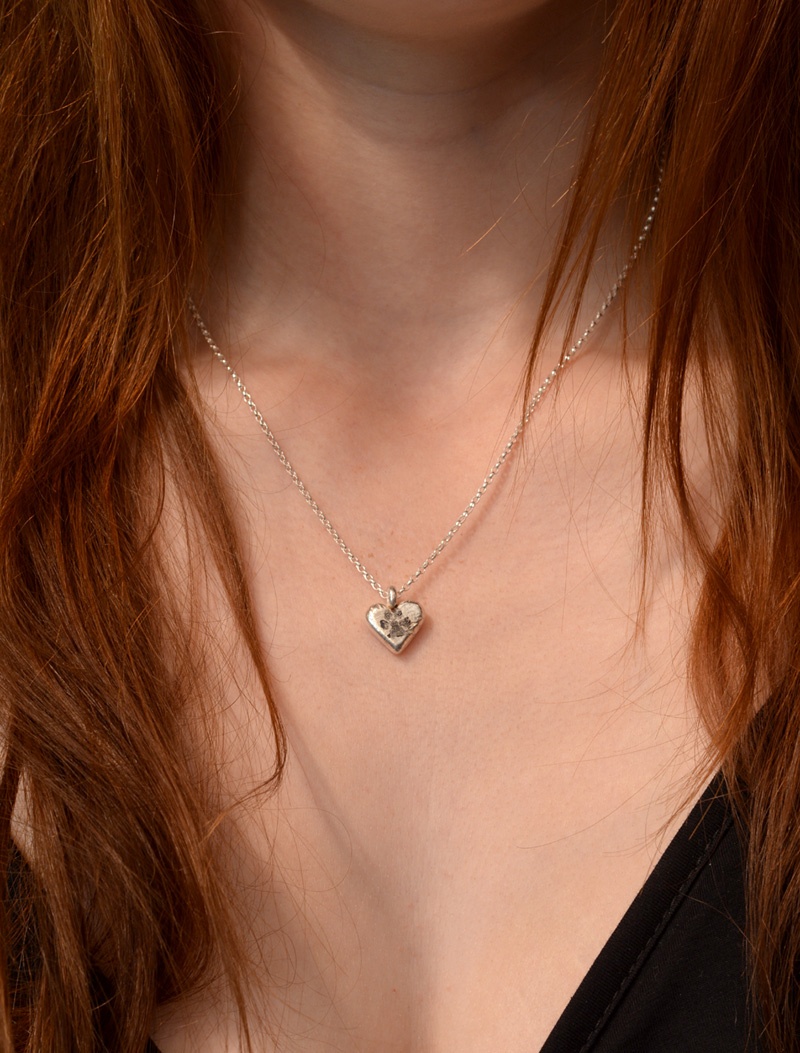 pawtograph heart necklace mooki pet dog cat paw print engraved necklace