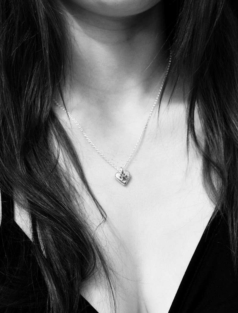 pawtograph heart necklace mooki pet dog cat paw print engraved necklace