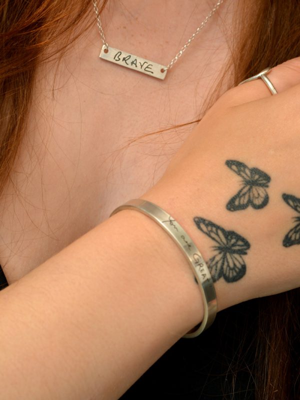 handwriting bar necklace deep engraved names words personalised sterling silver mooki jewellery