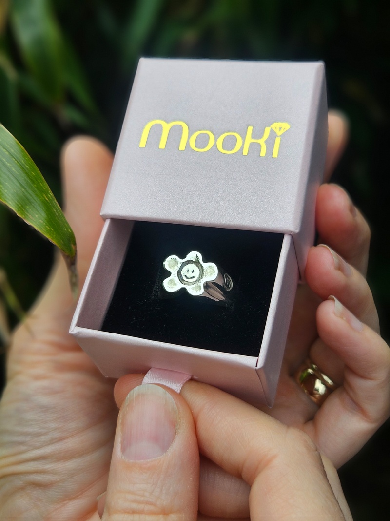 mooki jewellery cleethorpes grimsby wonky flower groovy bloom ring smiley
